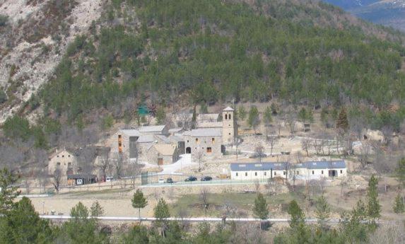 Apartamentos Turisticos Isín المظهر الخارجي الصورة