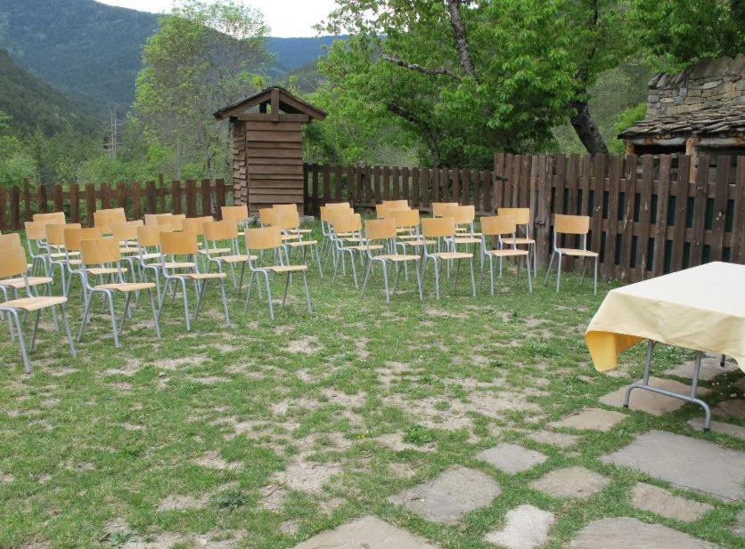 Apartamentos Turisticos Isín المظهر الخارجي الصورة